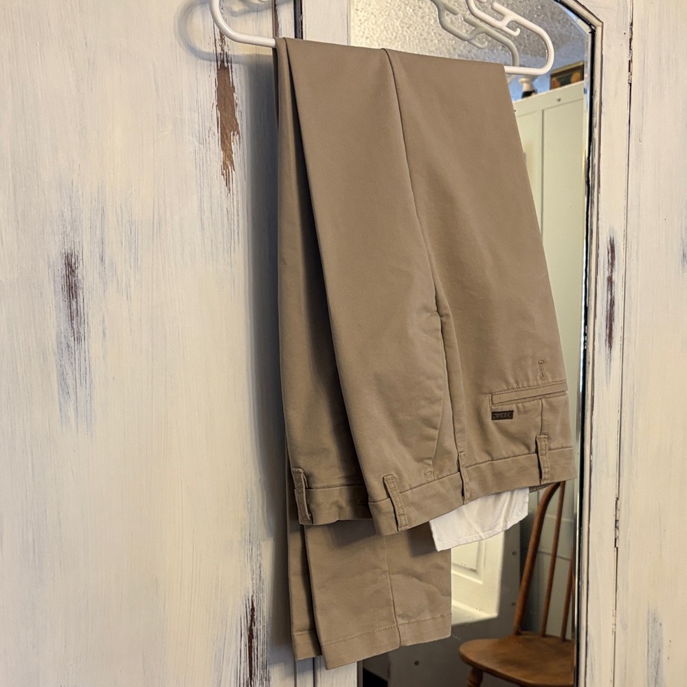 Izod Men's Khaki Chinos